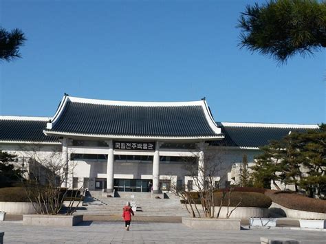  Il Museo Nazionale di Jeonju! Un Viaggio Attraverso la Storia e la Cultura Coreana