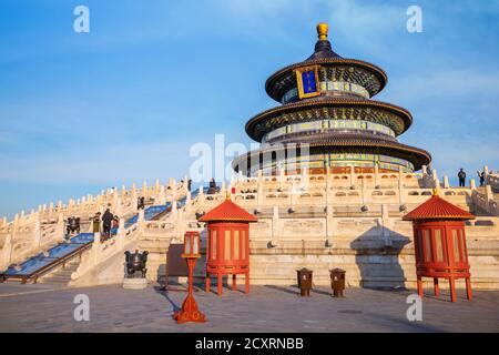  Il Tempio Yongle: Una perla di architettura e serenità nella frenetica Shuozhou!